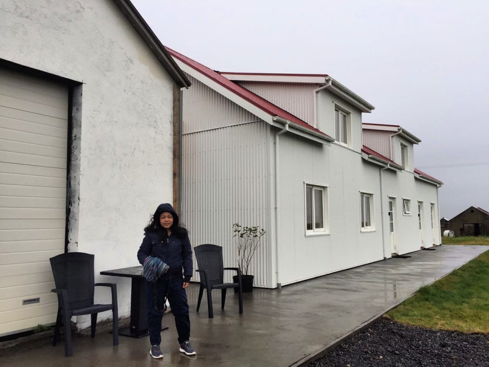 Kviholmi House is a renovated farmhouse in Vik, Iceland.